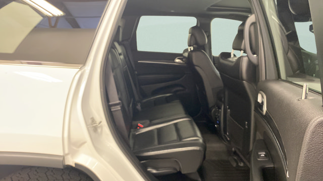 Used 2019 Jeep Grand Cherokee Limited AWD/4WD image 33