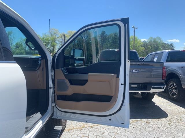 Certified 2025 Ford F350 Lariat w/ Lariat Ultimate Package image 15