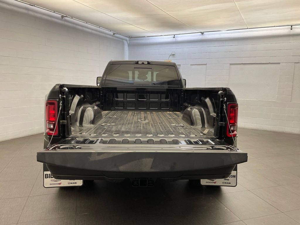 New 2026 RAM 3500 Tradesman AWD/4WD image 5
