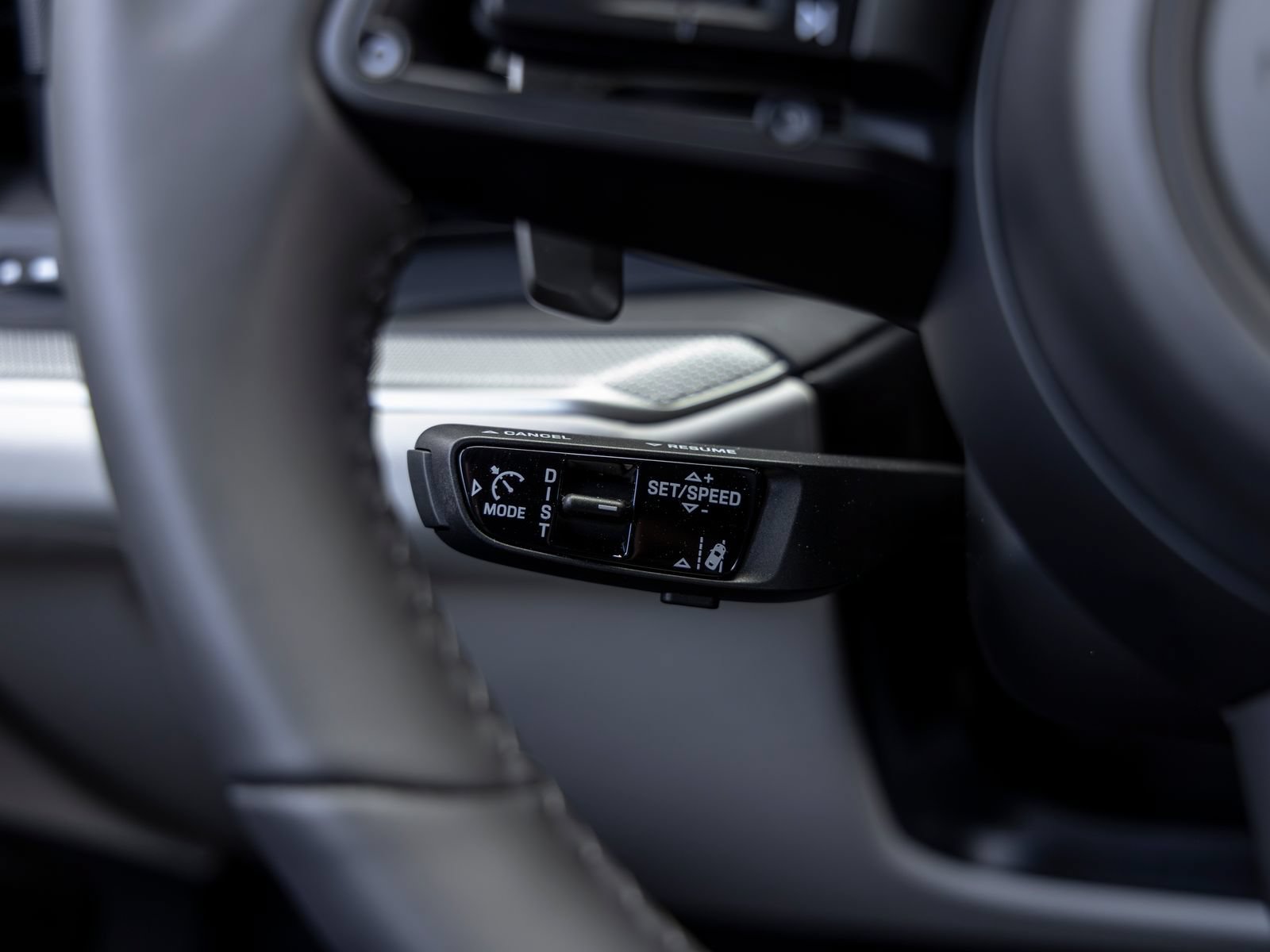 New 2026 Porsche Cayenne AWD/4WD image 32