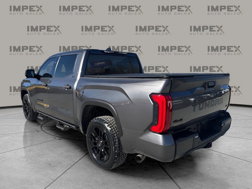 Used 2022 Toyota Tundra SR5 w/ SR5 Convenience Package image 3