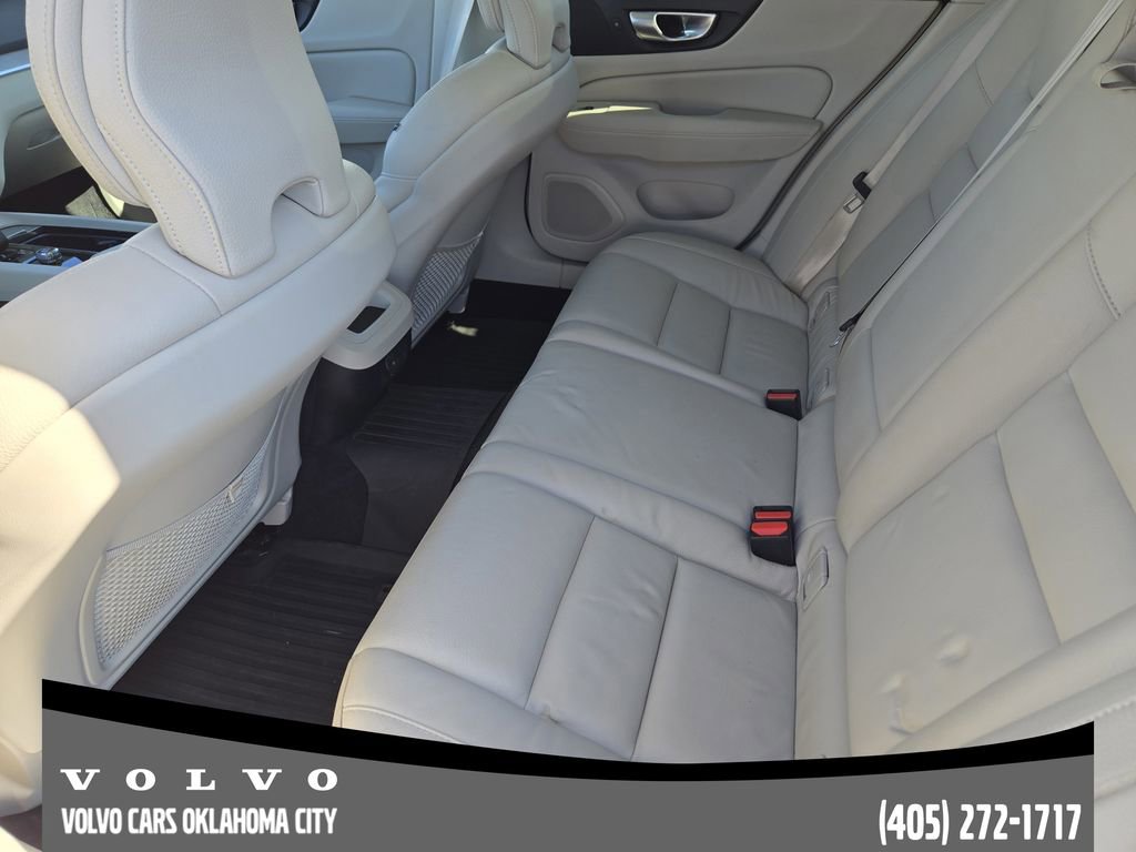 Certified 2024 Volvo V60 B5 Cross Country Plus w/ Protection Package Premier image 29