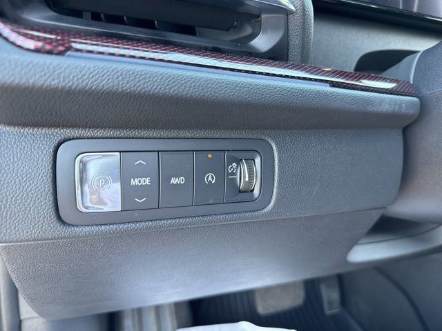 Used 2025 Chevrolet Traverse RS w/ LPO, Floor Liner Package AWD/4WD image 16