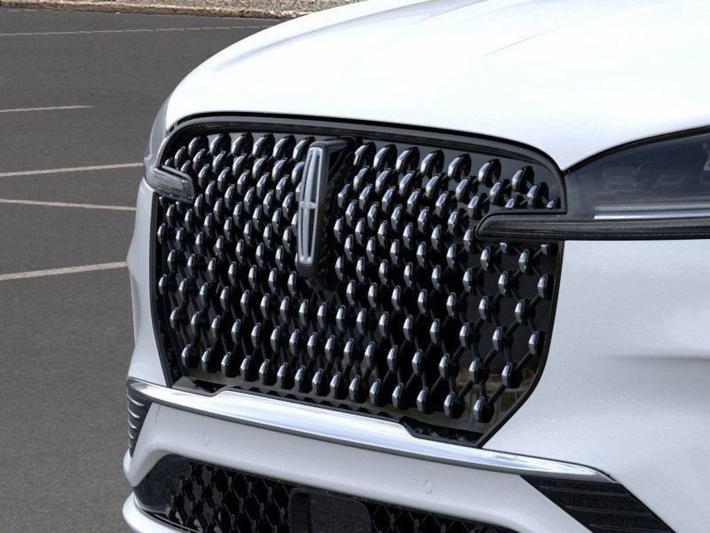 New 2025 Lincoln Aviator Black Label AWD/4WD image 17