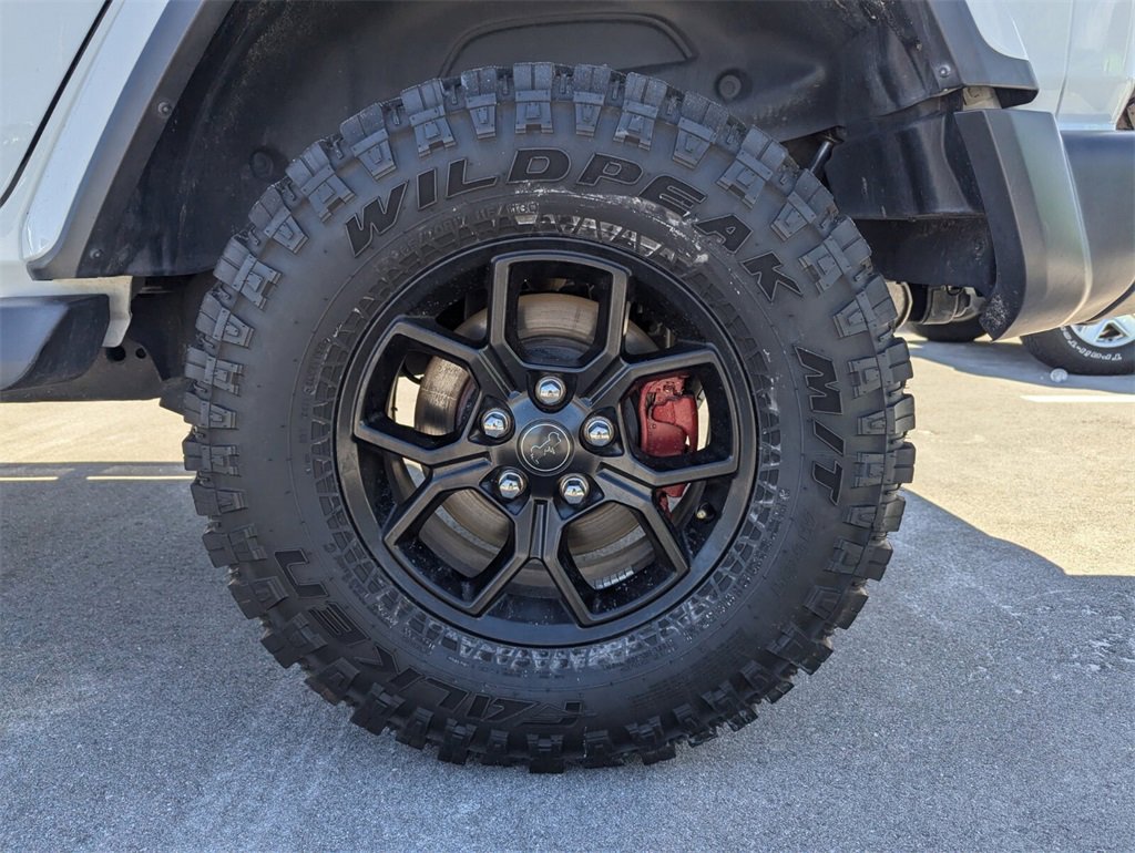 Certified 2018 Jeep Wrangler Unlimited Sahara image 16