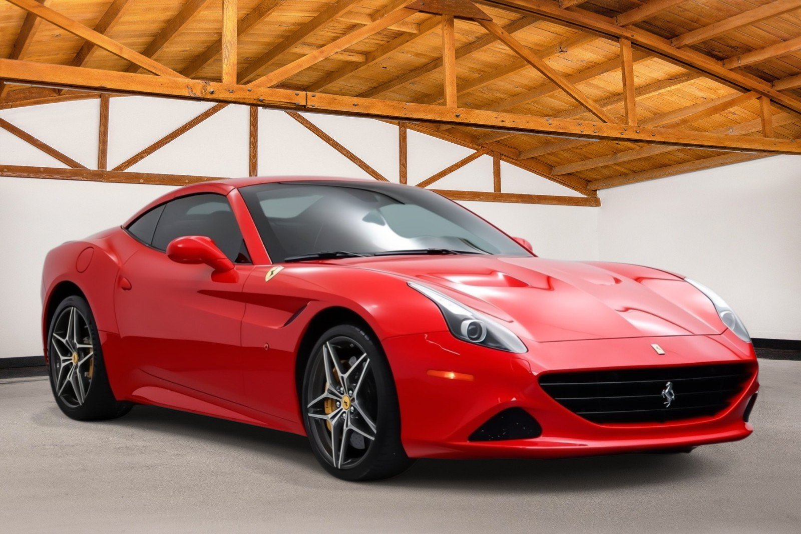 Used 2016 Ferrari California T RWD image 7