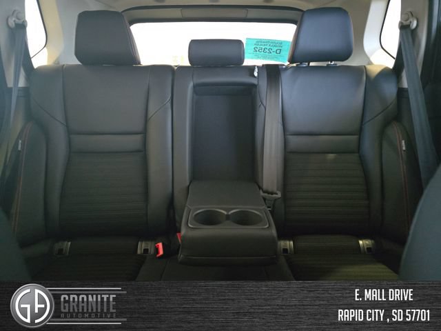Used 2026 Nissan Rogue SV w/ Rock Creek Premium Package AWD/4WD image 37