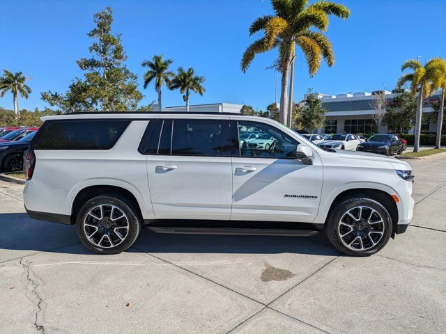 Used 2023 Chevrolet Suburban RST w/ Luxury Package image 3