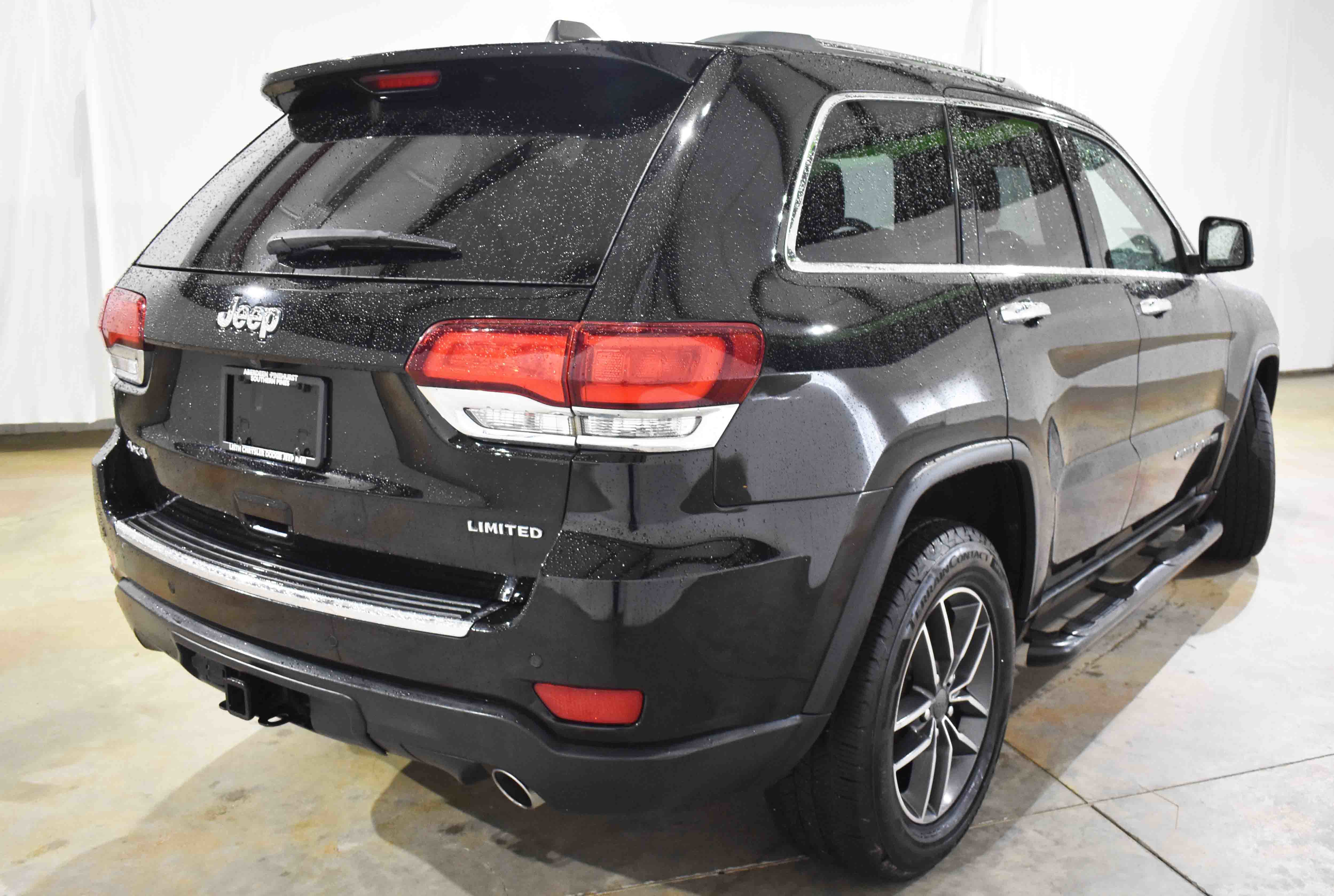 Used 2020 Jeep Grand Cherokee Limited w/ Trailer Tow Group IV image 9