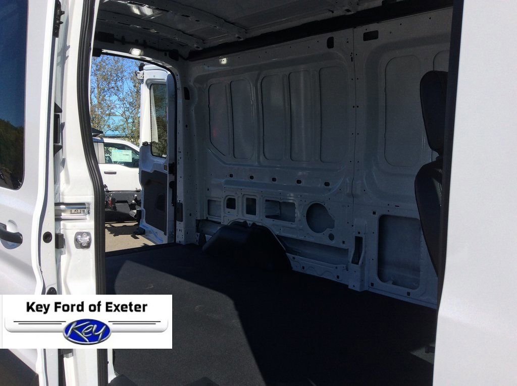 New 2025 Ford Transit 250 148 Medium Roof Extended AWD image 26