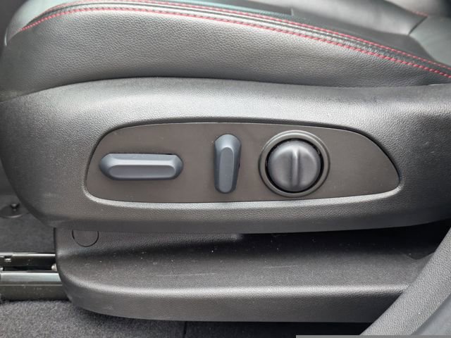 Used 2023 Chevrolet Equinox RS w/ RS Leather Package FWD image 21