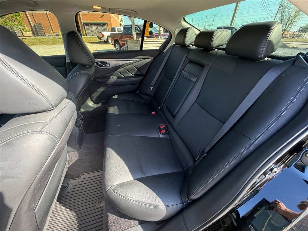 Used 2015 INFINITI Q50 Premium w/ Navigation Package image 16