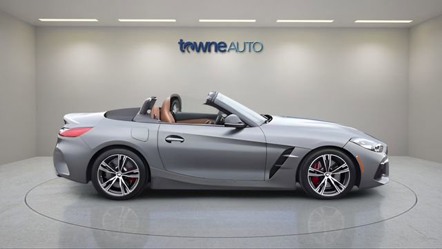 Used 2021 BMW Z4 M40i w/ Executive Package image 13