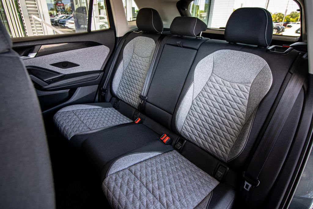 Used 2025 Volkswagen Tiguan S FWD image 28