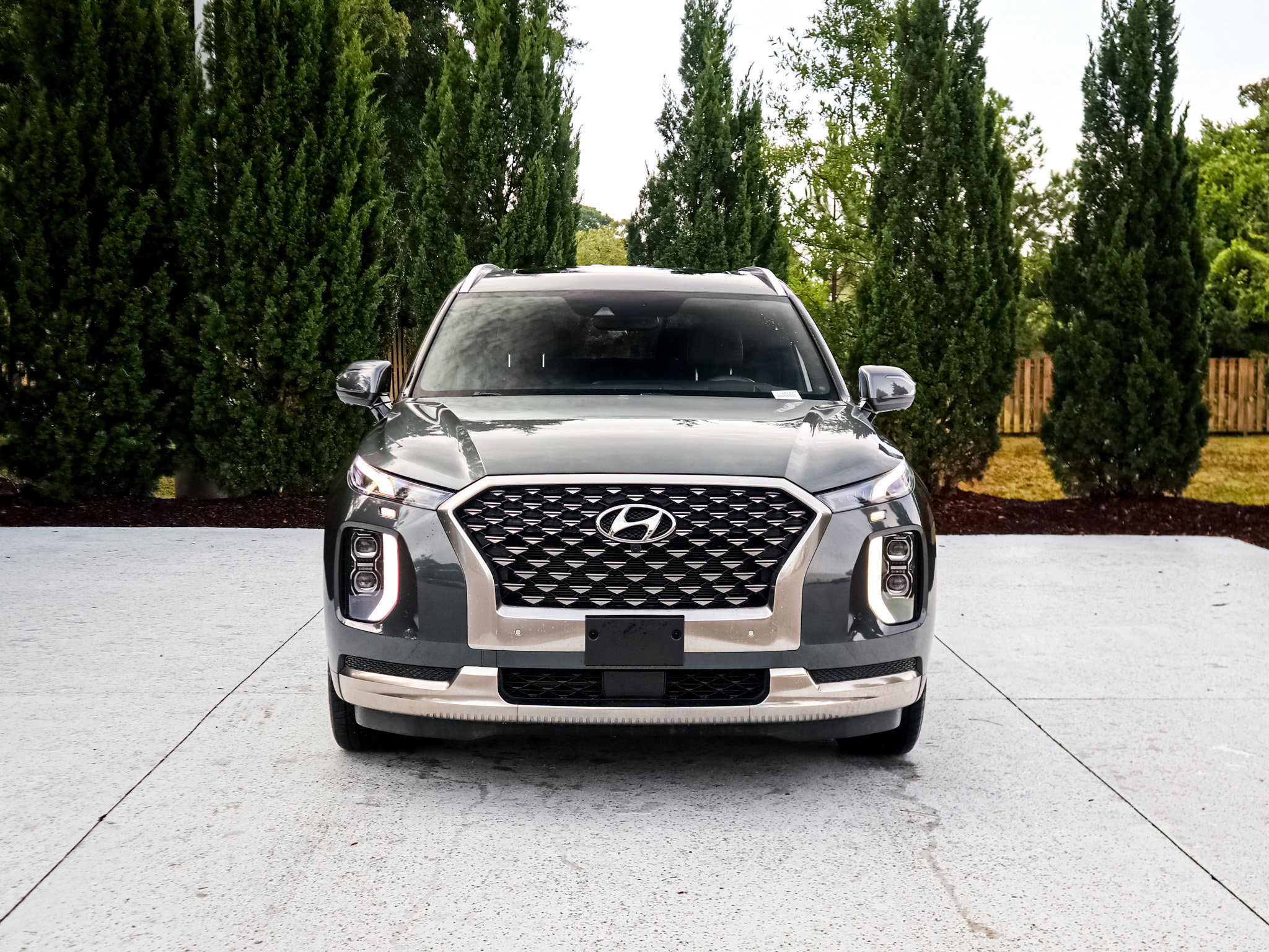 Used 2022 Hyundai Palisade Calligraphy w/ Winter Package FWD image 3