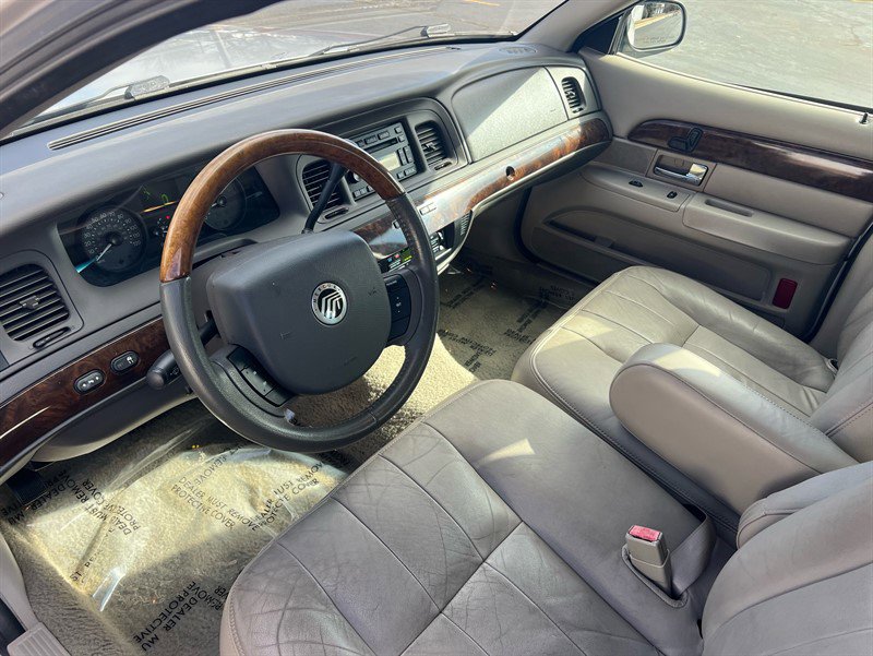 Used 2007 Mercury Grand Marquis LS image 35