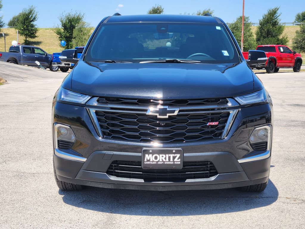 Certified 2023 Chevrolet Traverse RS FWD image 2