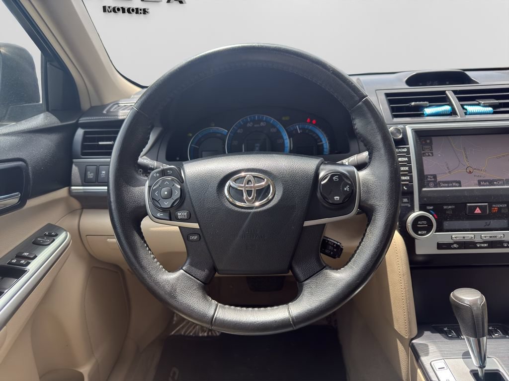 Used 2013 Toyota Camry XLE w/ Leather Pkg FWD image 11
