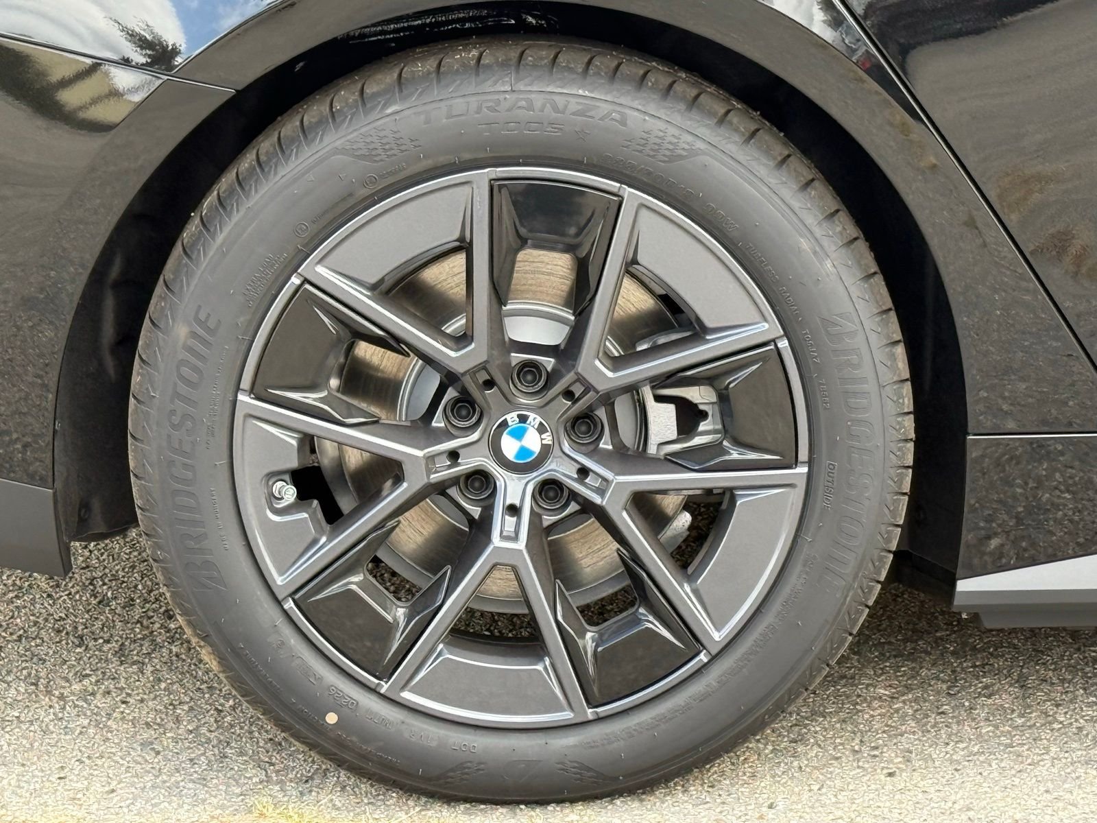 New 2026 BMW i4 eDrive40 w/ Premium Package RWD image 18