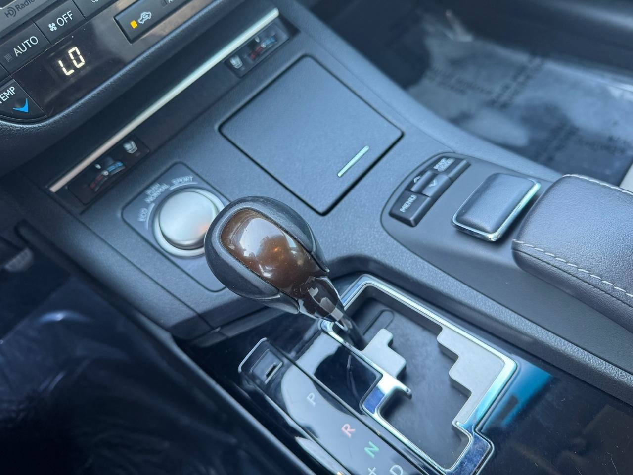 Used 2014 Lexus ES 350 w/ Premium Package image 34