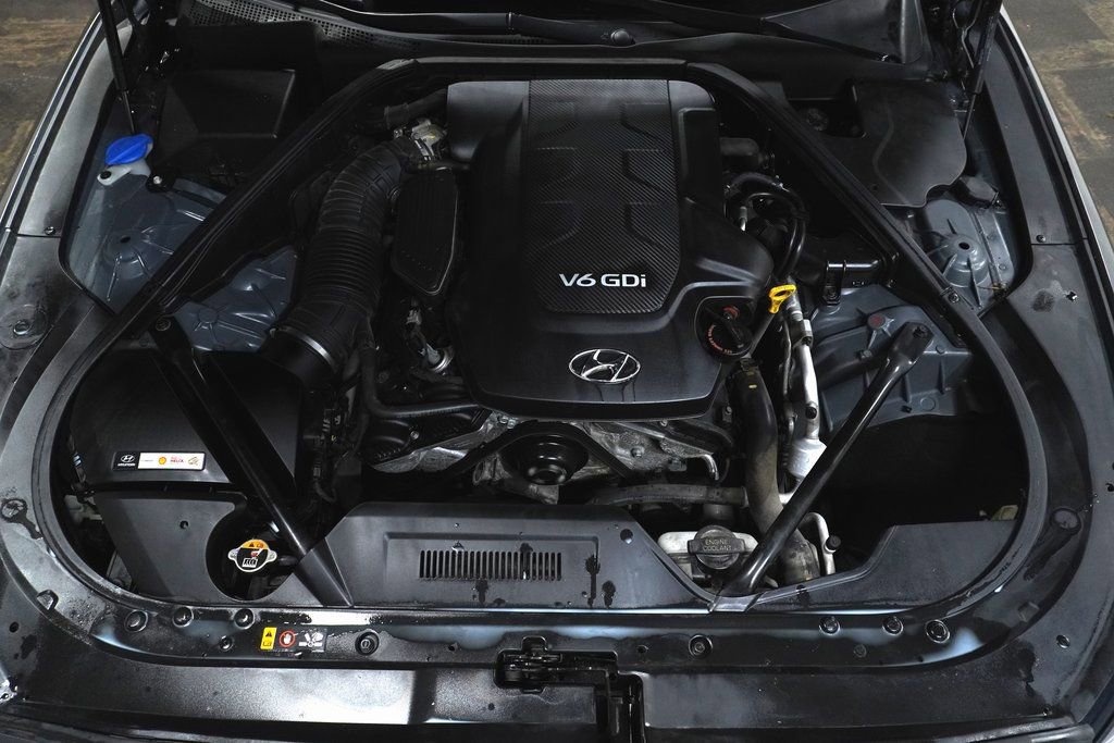 Used 2015 Hyundai Genesis 3.8 w/ Option Group 02 image 9