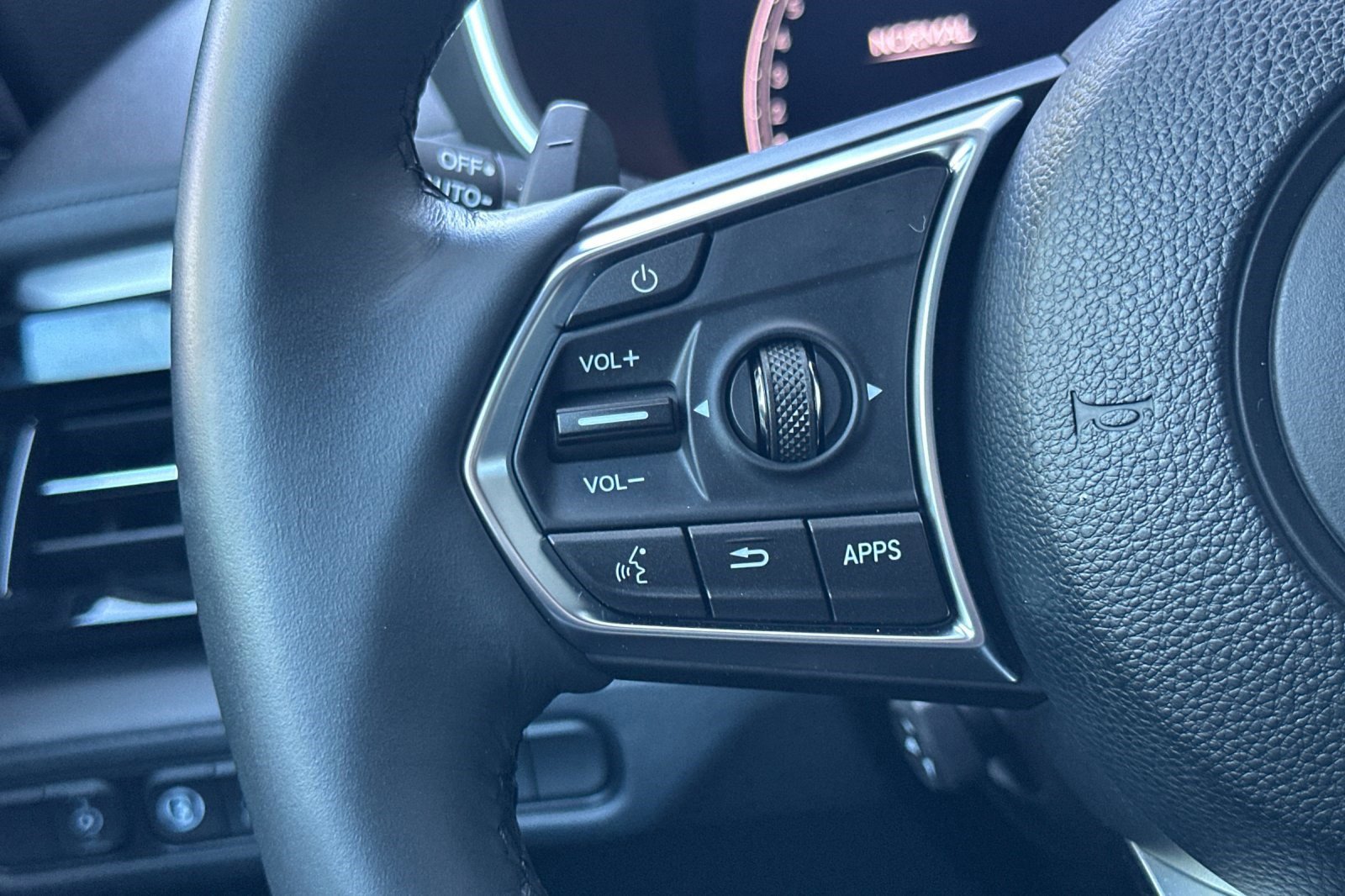 Used 2024 Acura MDX SH-AWD w/ Technology Package image 31