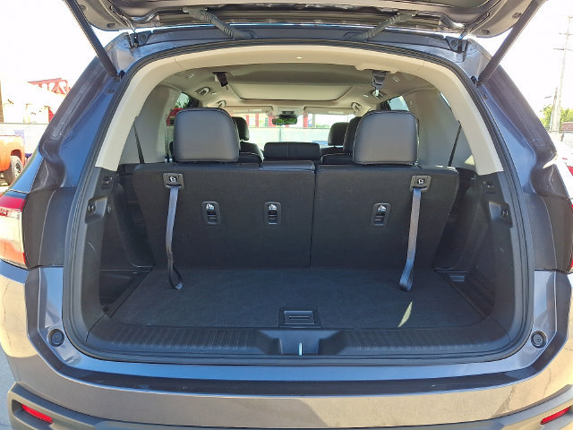 Used 2024 Honda Pilot Touring image 29