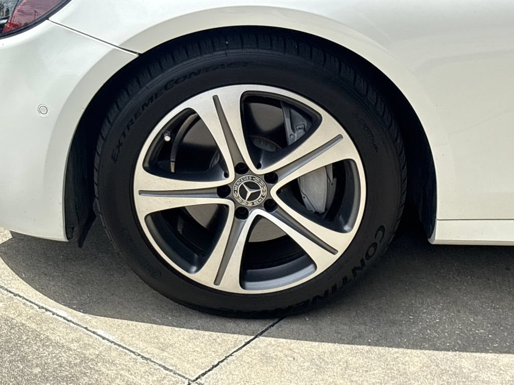 Used 2017 Mercedes-Benz E 300 image 11