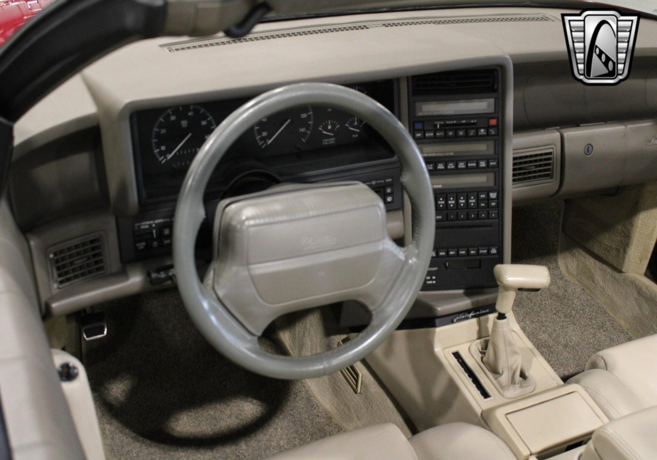 Used 1993 Cadillac Allante image 17