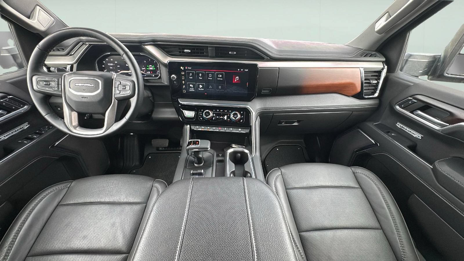 Used 2024 GMC Sierra 1500 Denali w/ Denali Reserve Package AWD/4WD image 2
