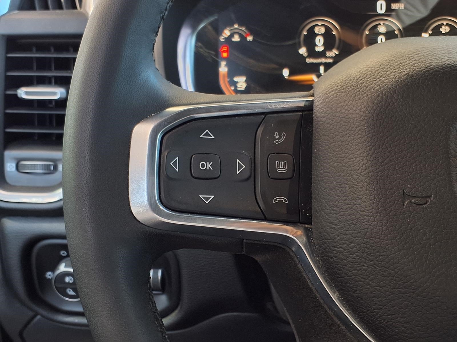 Used 2025 RAM 2500 Laramie AWD/4WD image 26