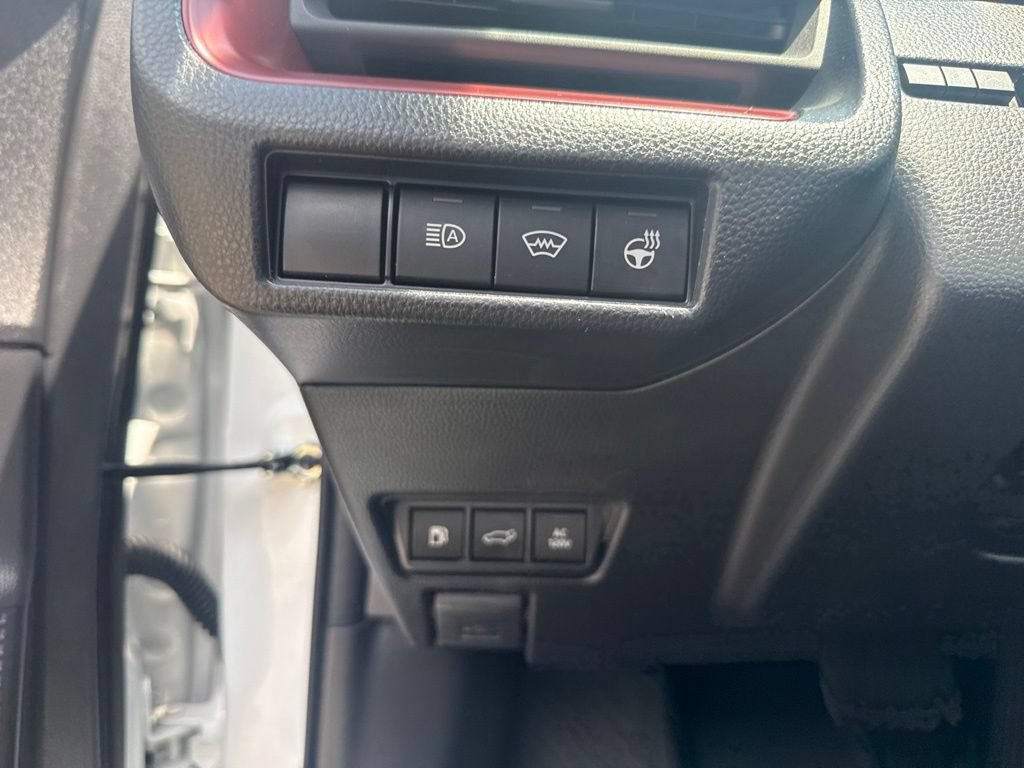 Used 2024 Toyota Prius Prime Premium w/ Advanced Technology Package FWD image 16