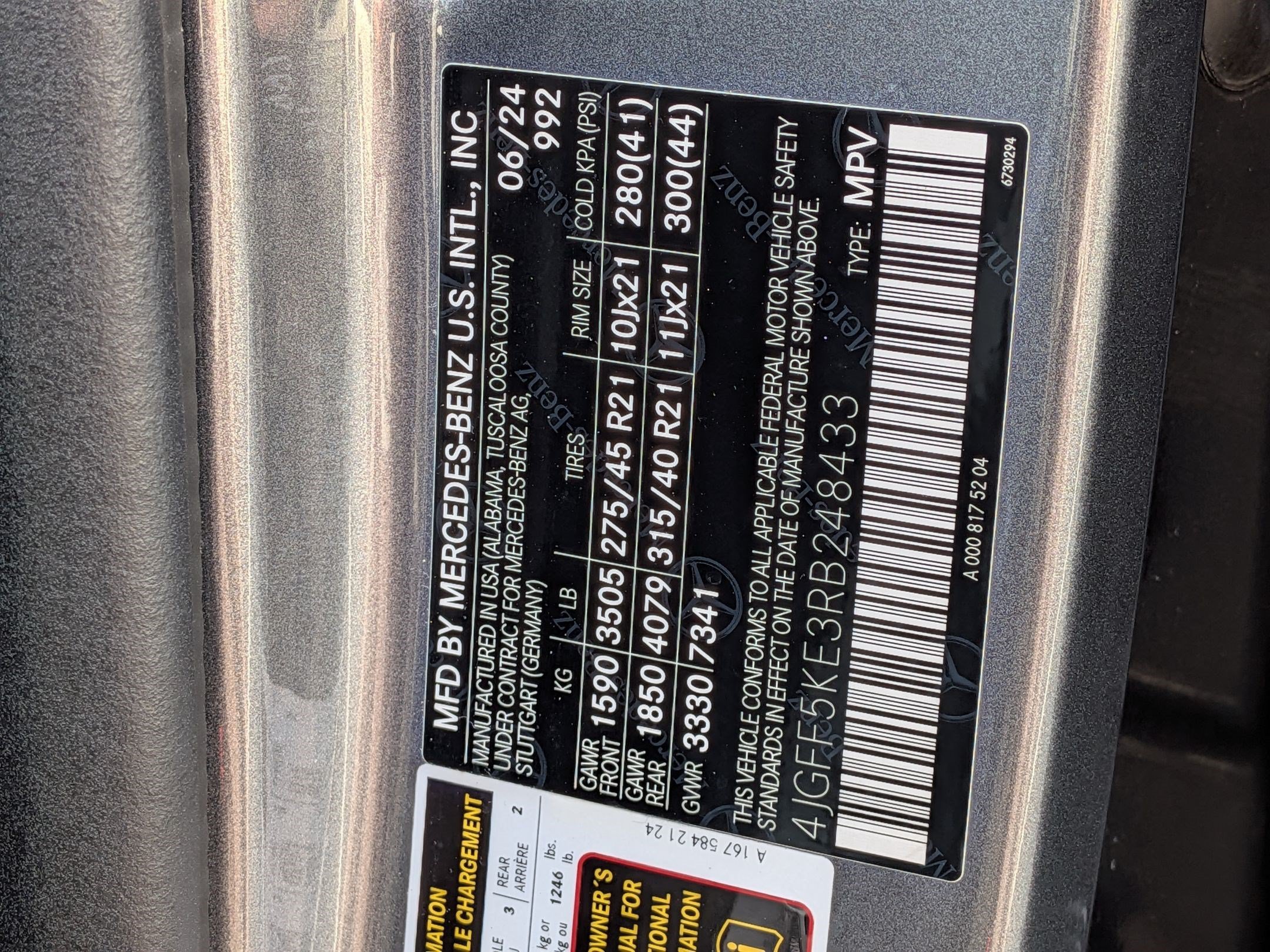 Used 2024 Mercedes-Benz GLS 450 4MATIC w/ AMG Line Exterior image 38