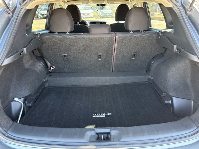 Used 2020 Nissan Rogue Sport S image 12