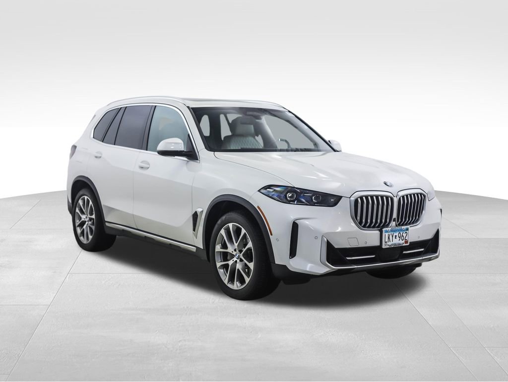 Certified 2024 BMW X5 xDrive40i w/ Premium Package image 7