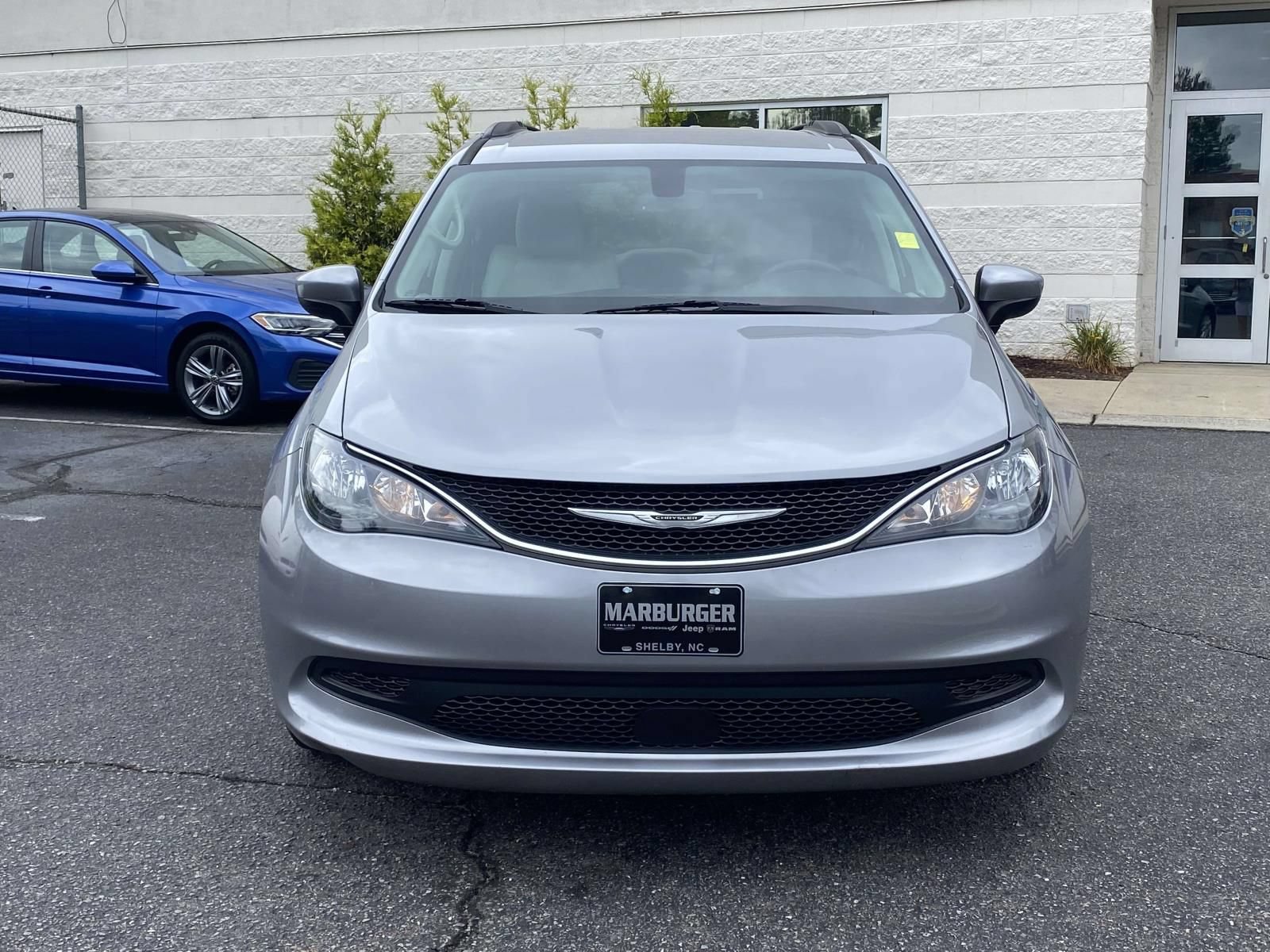 Used 2021 Chrysler Voyager Lxi FWD video 2