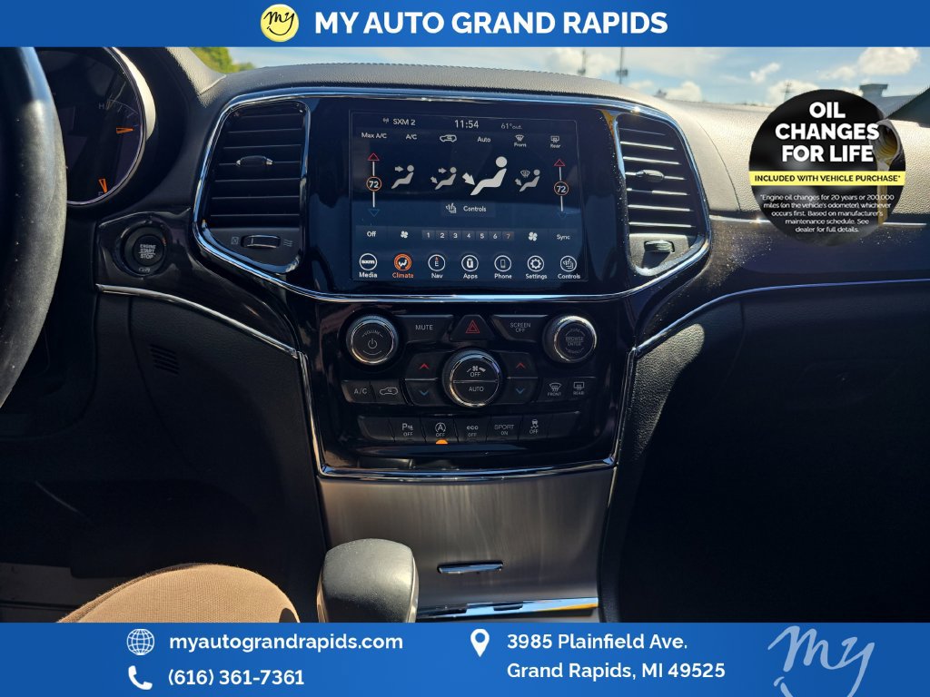 Used 2020 Jeep Grand Cherokee Overland AWD/4WD image 19