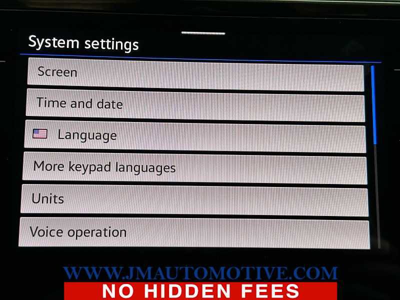 Used 2022 Volkswagen Tiguan SE image 29