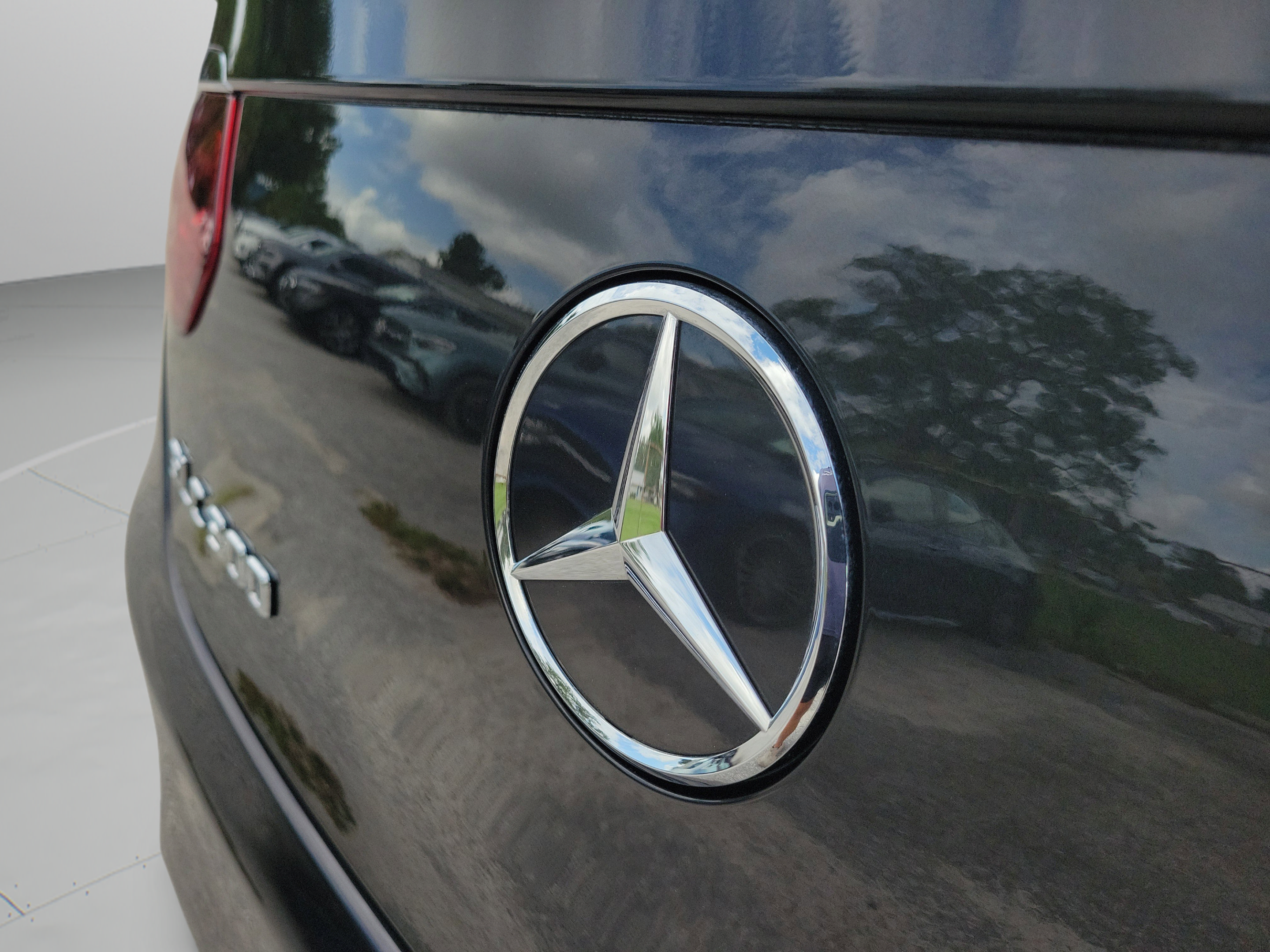 Certified 2023 Mercedes-Benz GLC 300 4MATIC Coupe image 31