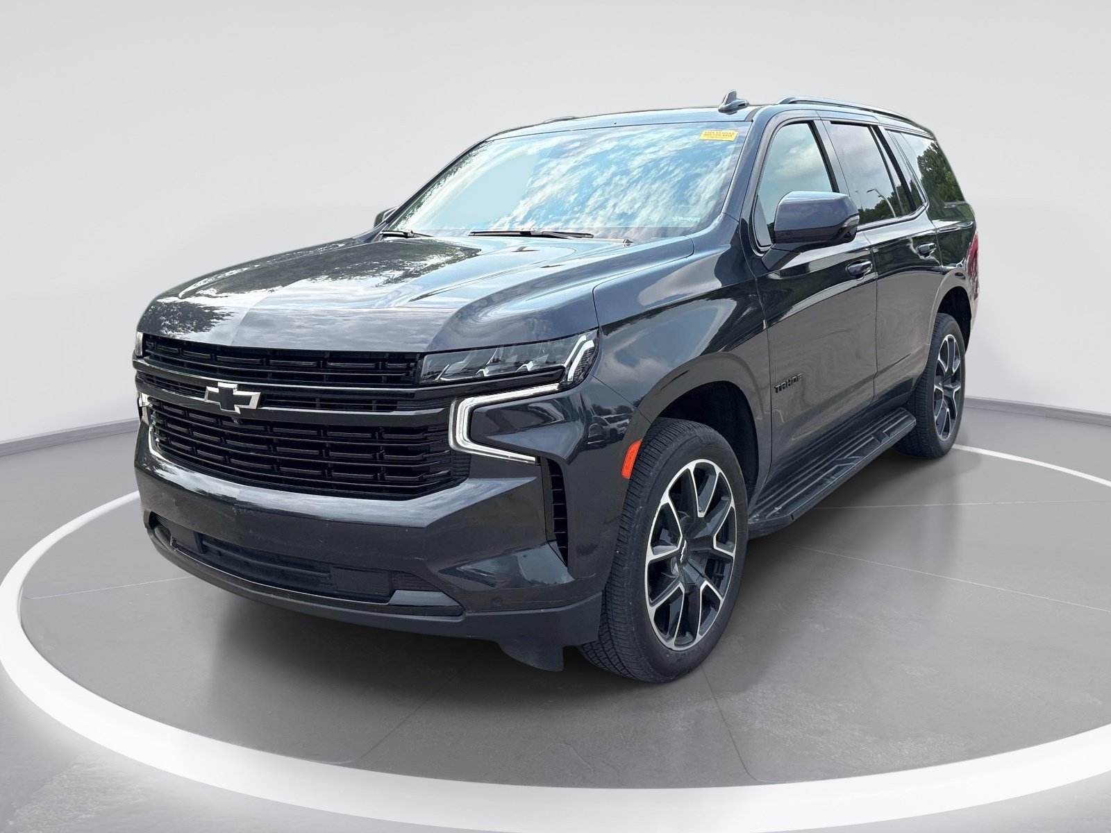 Used 2023 Chevrolet Tahoe RST w/ Luxury Package AWD/4WD image 3