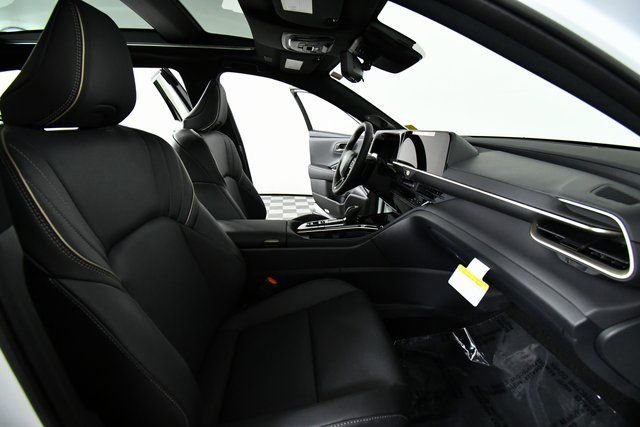 New 2025 Toyota Crown Signia image 22