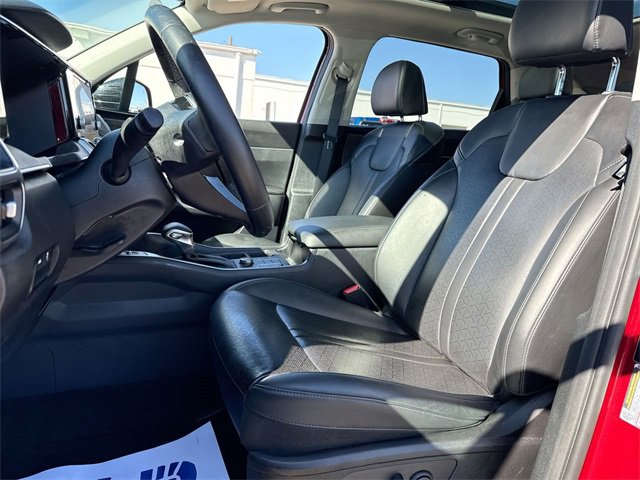 Used 2023 Kia Sorento S w/ Panoramic Sunroof Package image 11