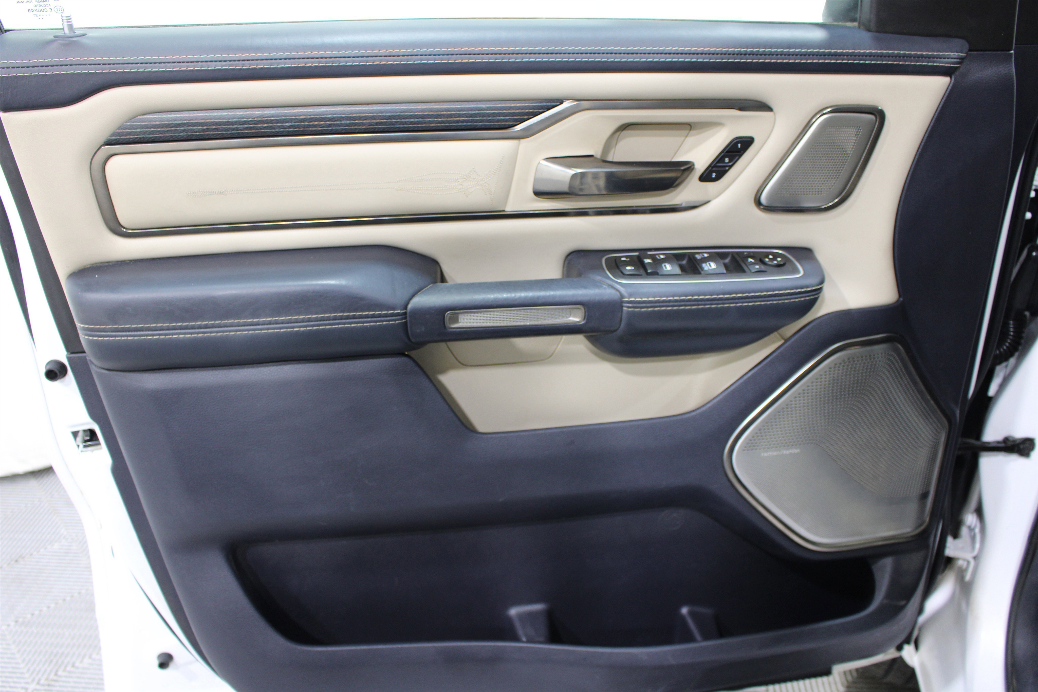 Used 2021 RAM 1500 Limited AWD/4WD image 6