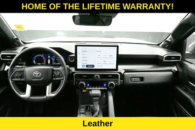Used 2025 Toyota 4Runner Limited AWD/4WD image 15