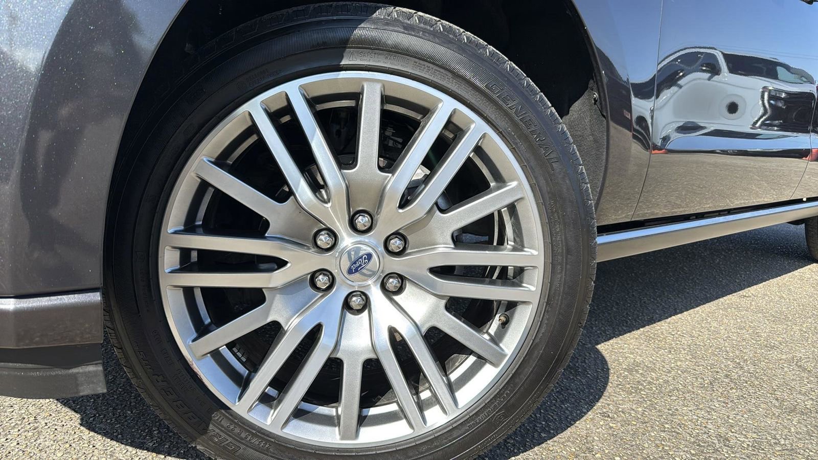 Certified 2024 Ford Expedition Max Limited image 9