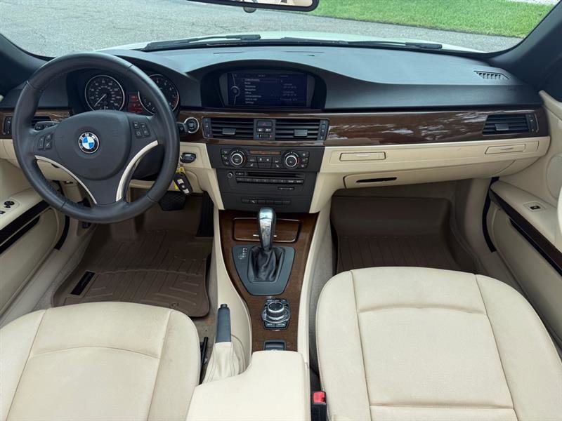 Used 2013 BMW 328i Convertible RWD image 18