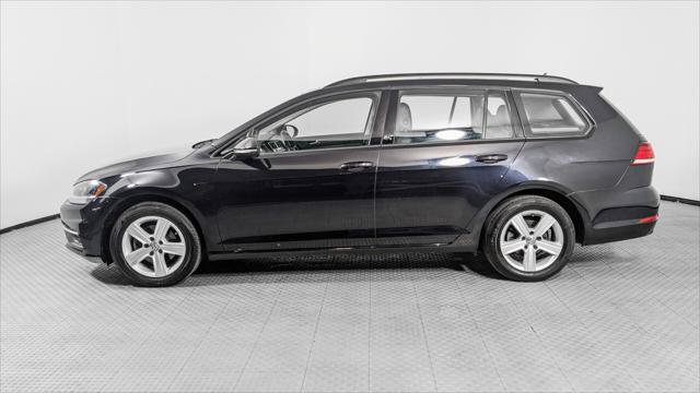 Used 2018 Volkswagen Golf SE FWD image 3