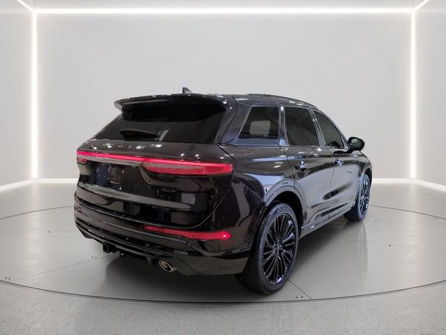 Used 2025 Lincoln Corsair Reserve w/ Equipment Group 202A AWD/4WD image 29