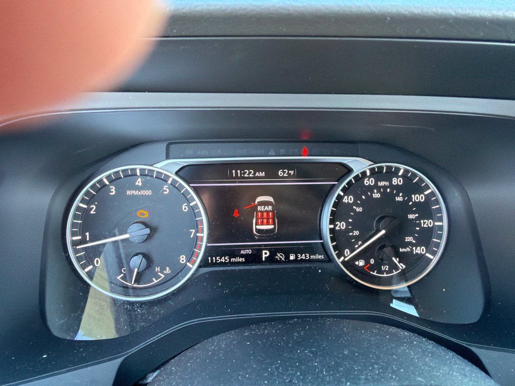 Used 2025 Nissan Pathfinder S AWD/4WD image 14