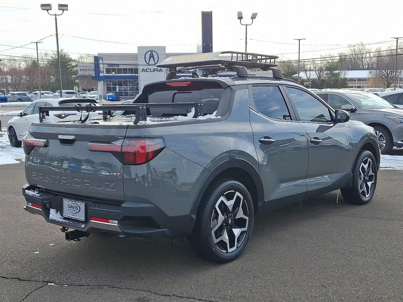 Used 2024 Hyundai Santa Cruz Limited image 4